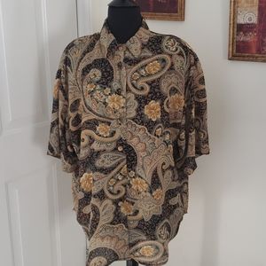 💥Preowned Beautiful Paisley Print Top💥